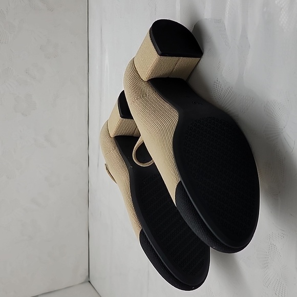 Rothy's The Mary Jane Heels in Cream Captoe Size 9 - Picture 12 of 16